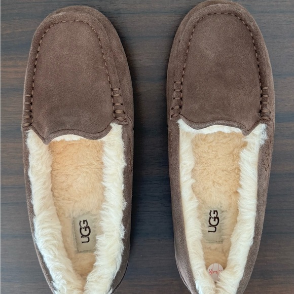 New in Box - UGG Woman’s Tan Suede Loafers - Picture 5 of 11